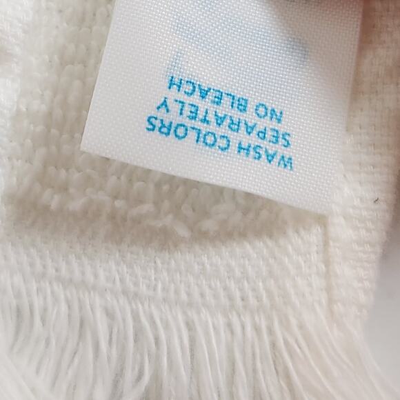 Fieldcrest Christmas Tea Finger Tip Towel White with Embroidered Red and Green - Picture 11 of 11